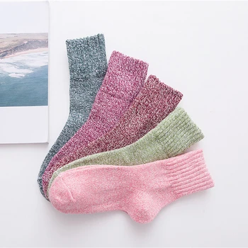 1 Par Ženskih Svakodnevnih čarapa za posadu, jesen-Zima, toplo Klasične i Jednostavne Ravnici Udoban Elastične Ženske kratke čarape srednje dužine