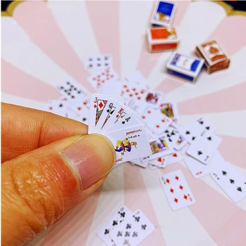 Prijenosni mini-kartice za igranje pokera 1: 12, slatka minijaturne igre, zabavne igračke za lutke, kartaške igre, pribor za dollhouse